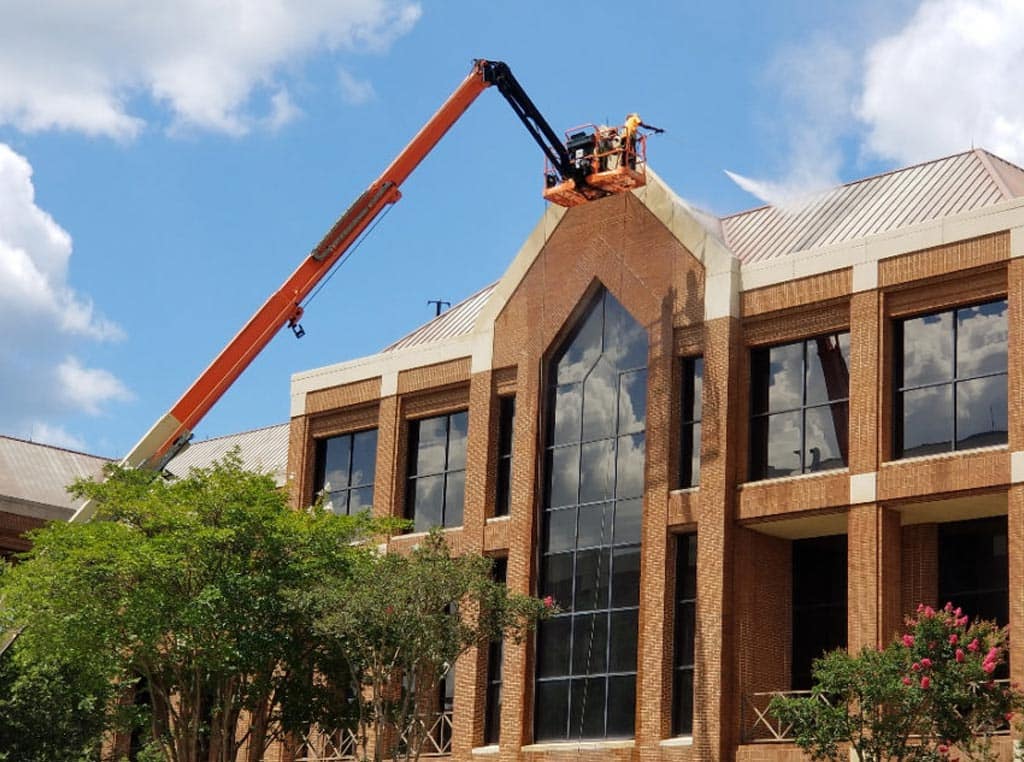 Commerical Building Boom Lift.jpg