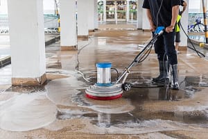 Commercial Plaza Cleaning