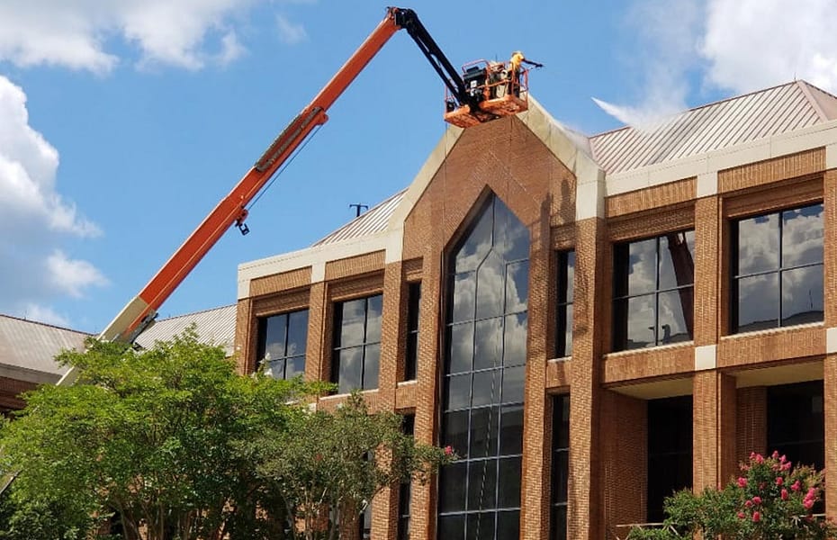 Commerical Building Boom Lift.jpg